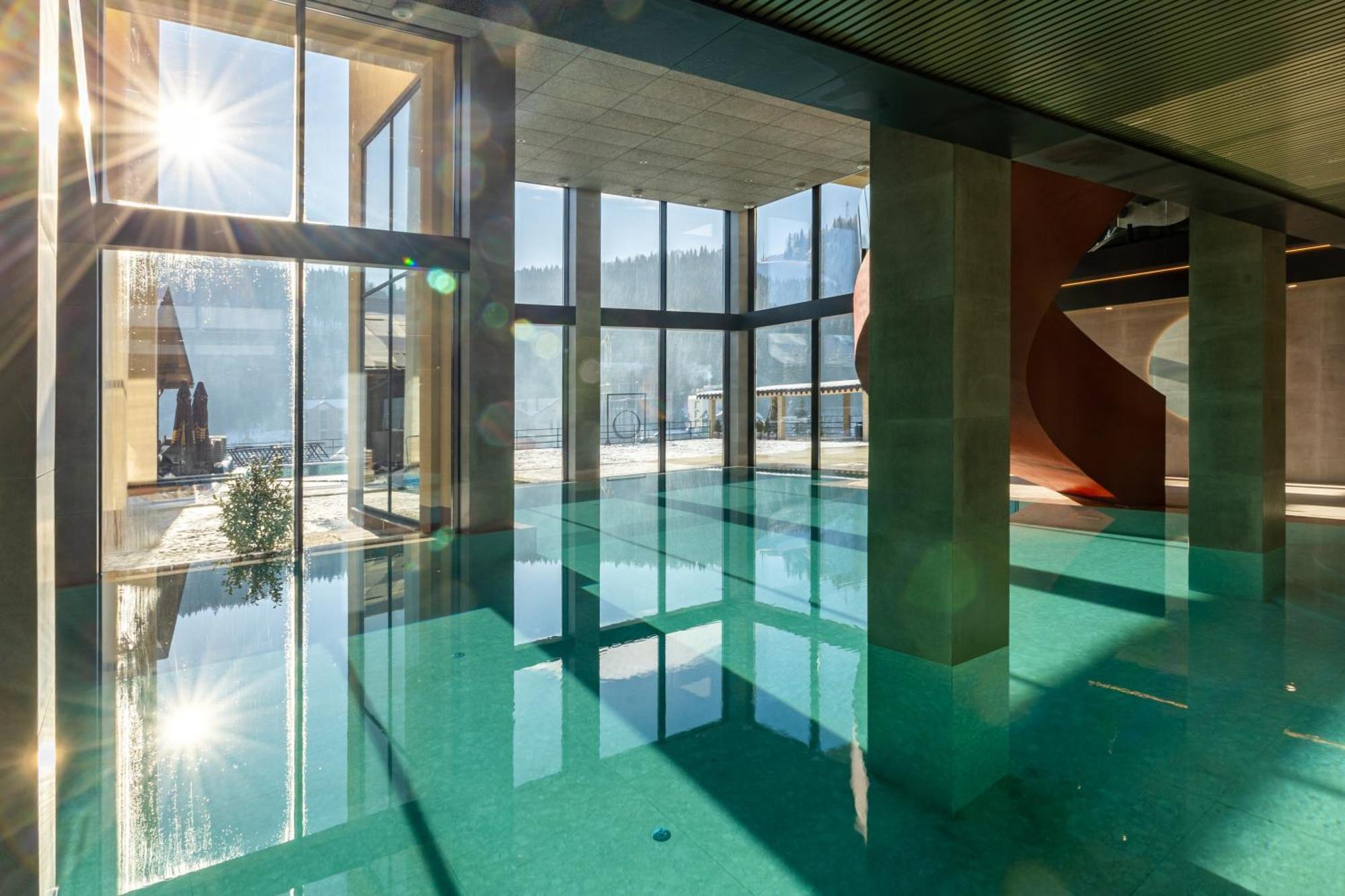 Gold Palace Wellness & Spa Буковел Екстериор снимка